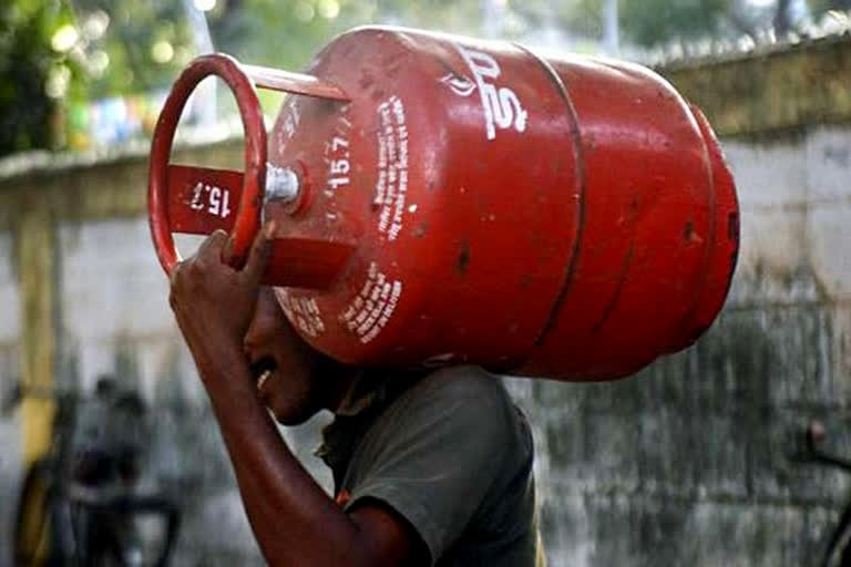 Commercial LPG cylinder prices slashed