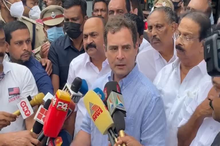 rahul gandhi on sfi attack against wayanad mp office  rahul gandhi on wayanad mp office attack  എം പി ഓഫിസ് ആക്രമണം നിര്‍ഭാഗ്യകരം രാഹുൽ ഗാന്ധി  ആക്രമിച്ച കുട്ടികളോട് ദേഷ്യമില്ലെന്ന് രാഹുല്‍ ഗാന്ധി  രാഹുൽ ഗാന്ധി കേരളം സന്ദർശനം  rahul gandhi kerala visit  rahul gandhi on kalpetta mp office attack  കൽപ്പറ്റ ഓഫിസ് ആക്രമണത്തിൽ രാഹുൽ ഗാന്ധി  രാഹുല്‍ ഗാന്ധി കേരളത്തില്‍  rahul gandhi in kerala