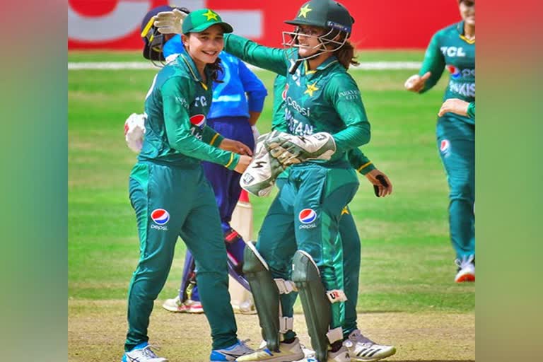 central contract  Tuba Hassan  PCB women  Aliya Riaz  Bismah Maroof  Nida Dar  Gul Feroza  Sadaf Shamas  PCB 2022-2023  Pakistan women's central contract 2022-23