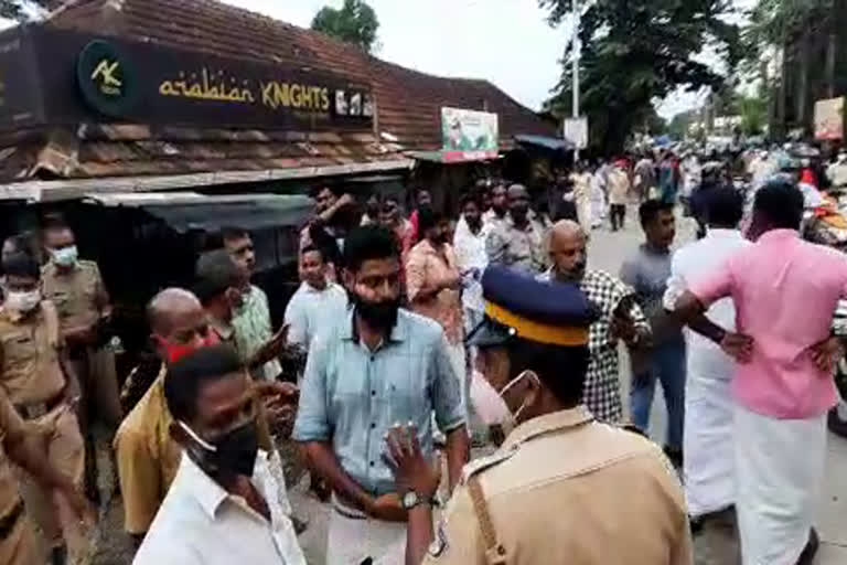 DYFI Congress clash in Alappuzha  ആലപ്പുഴയിൽ ഡിവൈഎഫ്ഐ കോൺഗ്രസ് സംഘർഷം  ഡിവൈഎഫ്ഐ കോൺഗ്രസ് സംഘർഷം