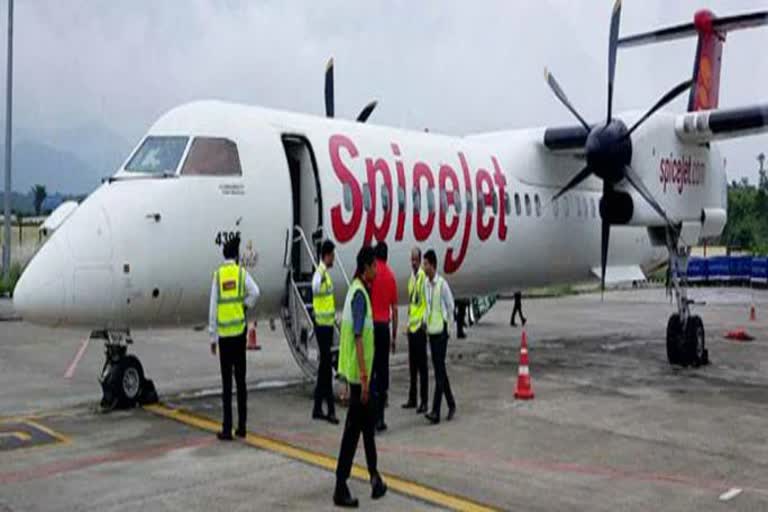 emergency landing of spicejet flight