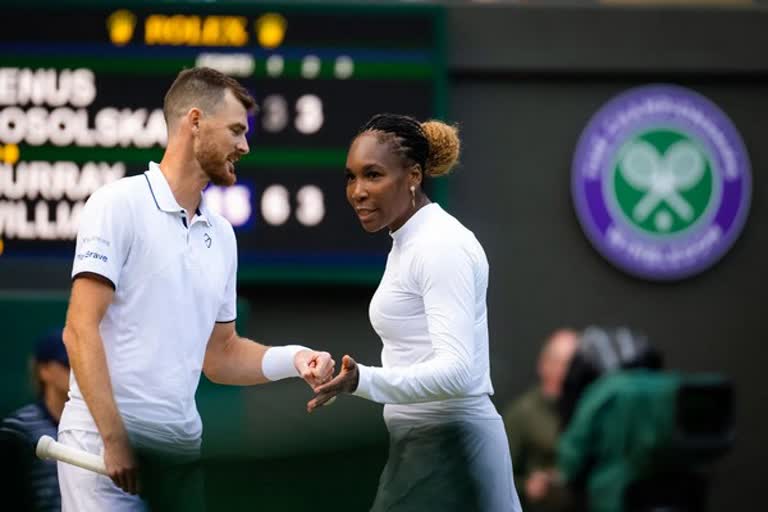 Venus Williams at Wimbledon, Venus Williams mixed doubles, Venus Williams win mixed doubles match, Venus Williams updates