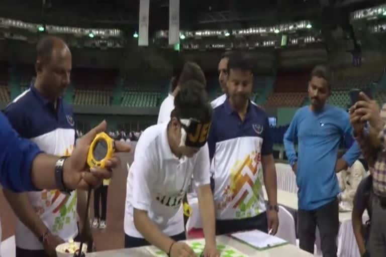 Jeet Trivedi world record in chess, Jeet Trivedi Guinness Record, Jeet Trivedi plays chess blindfolded, Jeet Trivedi news