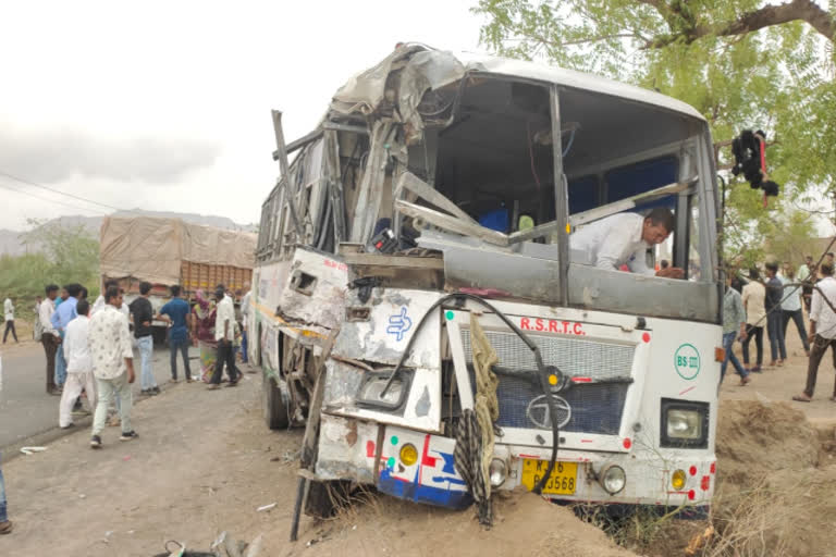 Truck and bus accident in Jalore