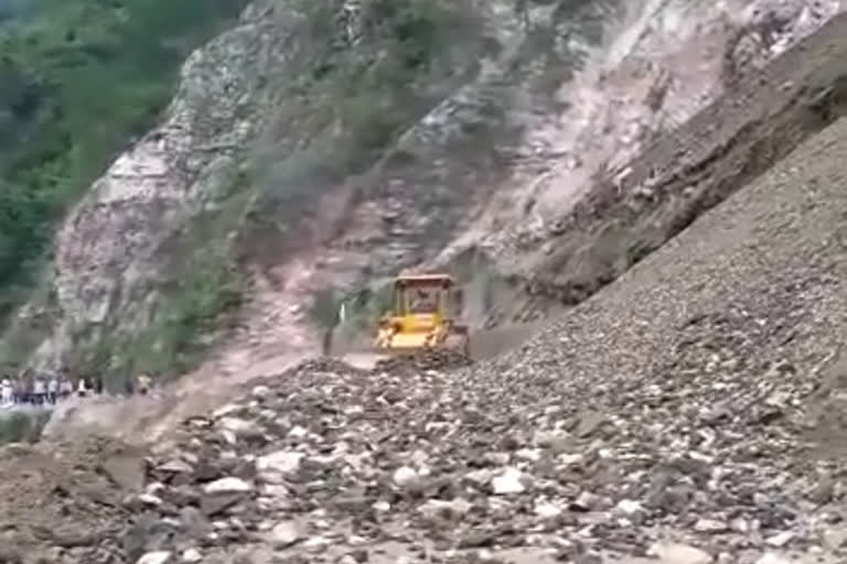Badrinath highway closed due to Landslide