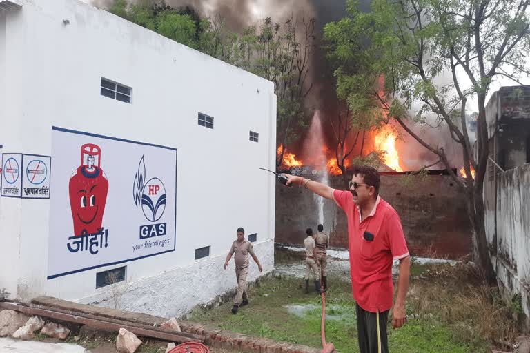 factory caught fire in Jaipur