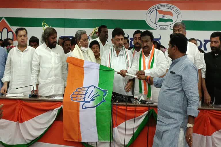 H R Shreenath joined congress today