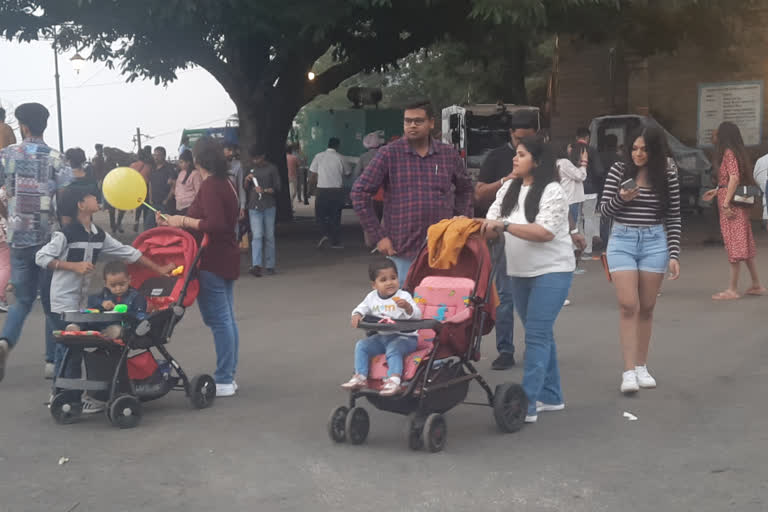 Tourist gathering in Shimla over the weekend