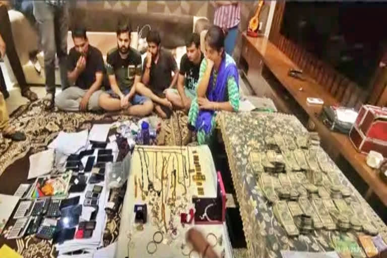 MP: Crime Branch busts betting racket in Ujjain, gold, silver, jewelry worth crores seized