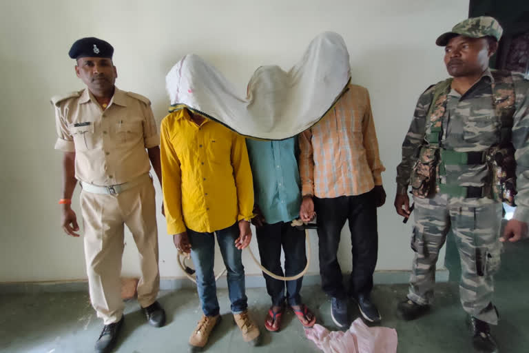 chaibasa police arrested three Naxalites