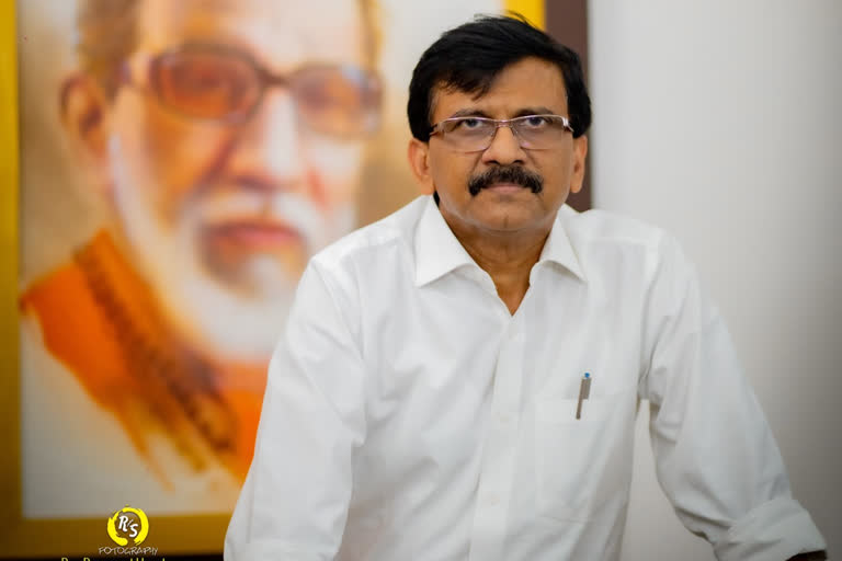 Mumbai court issues warrant against Sanjay Raut in defamation case