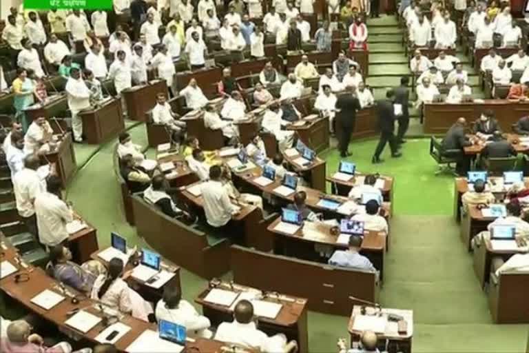 Maharashtra: Hearing on the petition of Uddhav faction against the order of the speaker on July 11