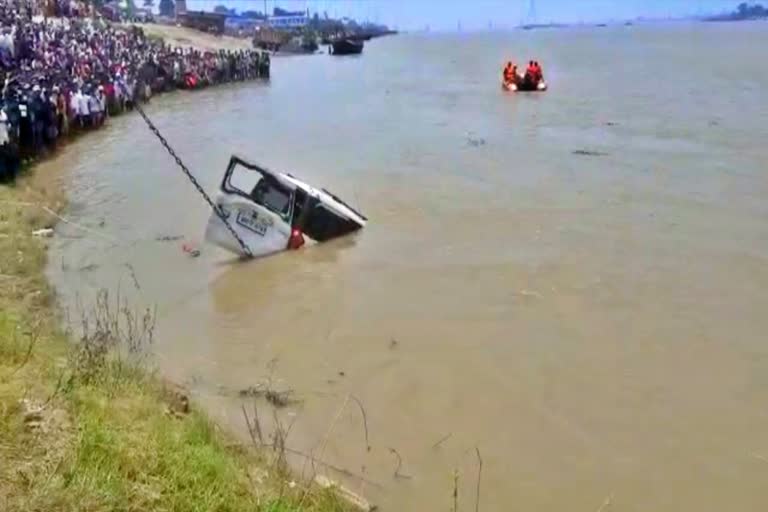 Scorpio Submerged In Ganga Recovered