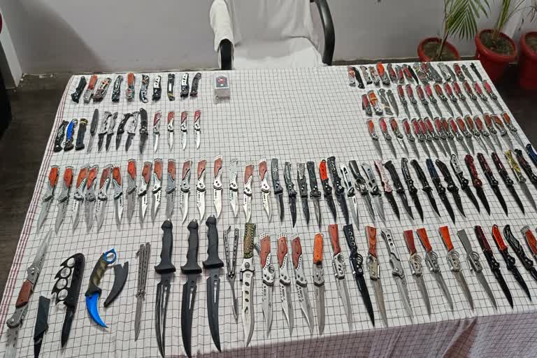 Knife recovered in Dhamtari