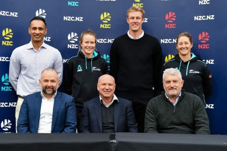 NZ women and men to get equal pay in landmark agreement  New Zealand Cricket Council  New Zealand Cricket team  equal pay for New Zealand men and women players  വനിത പുരുഷ ക്രിക്കറ്റ് താരങ്ങള്‍ക്ക് തുല്യ വേതനവുമായി ന്യൂസിലന്‍ഡ്  ക്രിക്കറ്റ് താരങ്ങള്‍ക്ക് ന്യൂസിലന്‍ഡില്‍ തുല്ല്യ വേതനം  White Ferns captain Sophie Devine  Sophie Devine  ന്യൂസിലൻഡ് വനിതാ ടീം ക്യാപ്റ്റൻ സോഫി ഡെവിൻ  സോഫി ഡെവിൻ