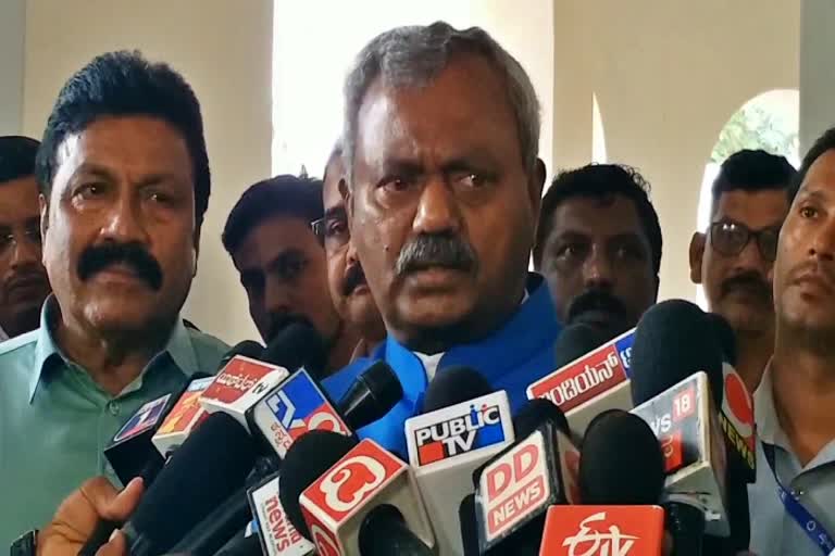 s-t-somashekar-statement-about-acb-ride-on-jameer-ahmed