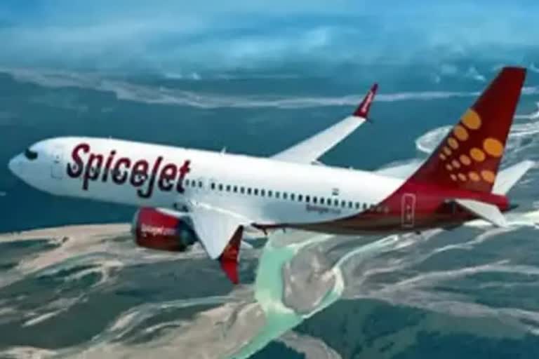 Spicejet Flight windshield cracks  Spicejet Flight  വീണ്ടും തകരാറിലായി സ്പൈസ് ജറ്റ് വിമാനം  സ്പൈസ് ജറ്റ് കാണ്ട്‌ല മുംബൈ വിമാനത്തില്‍ തകരാര്‍  സ്പൈസ് ജെറ്റ് വിമാനത്തിന്‍റെ വിന്‍ഡോ ഷീല്‍ഡ് പൊട്ടി