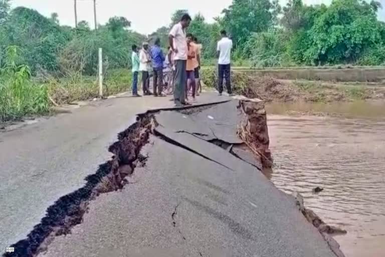 સાબરકાંઠામાં હાથમતી નદીનો કોઝવે ધોવાયો,