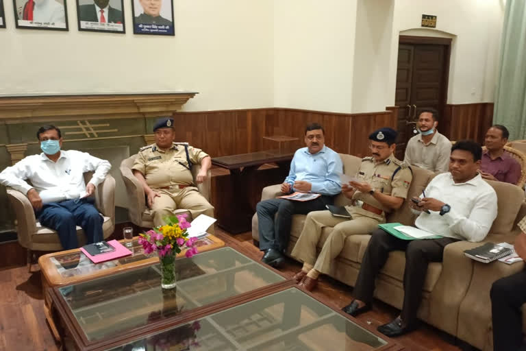 Garhwal Commissioner held meeting regarding Kanwar Yatra