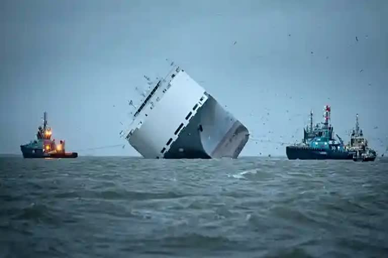 A Ship Sank in Arabian Sea