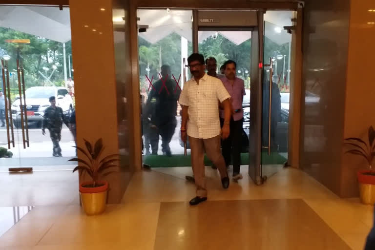 CM Hemant Soren leaves for Delhi