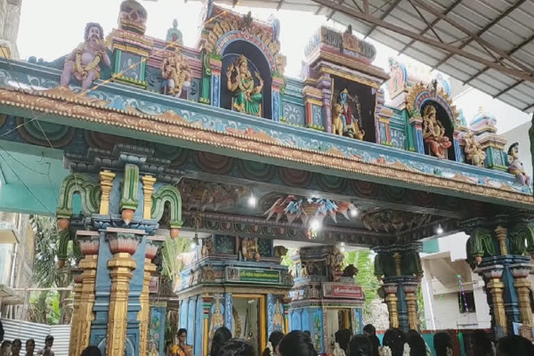 ஸ்ரீ மந்தகருப்பண்ண சுவாமி கோவில் திருவிழா- 200க்கும் மேற்பட்ட பெண்கள் நேர்த்திக்கடன்