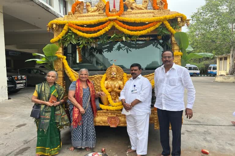 Sudha Murty gave Dharma ratha to Tirupati temple