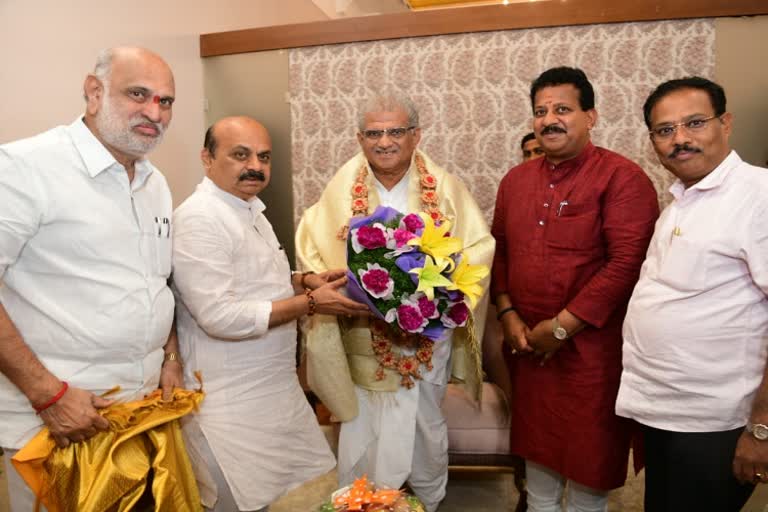 CM Bommayi met Dharmasthala Dharmadhikari Veerendra Heggade
