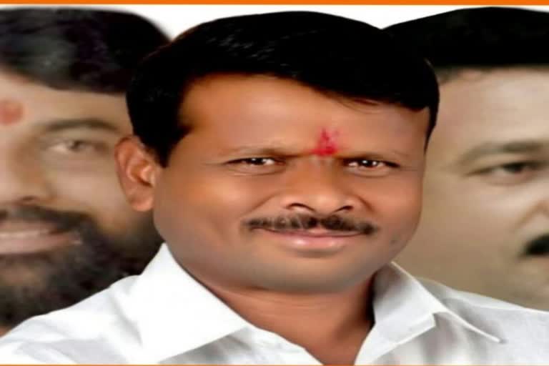 Rebel MLA Shantaram More