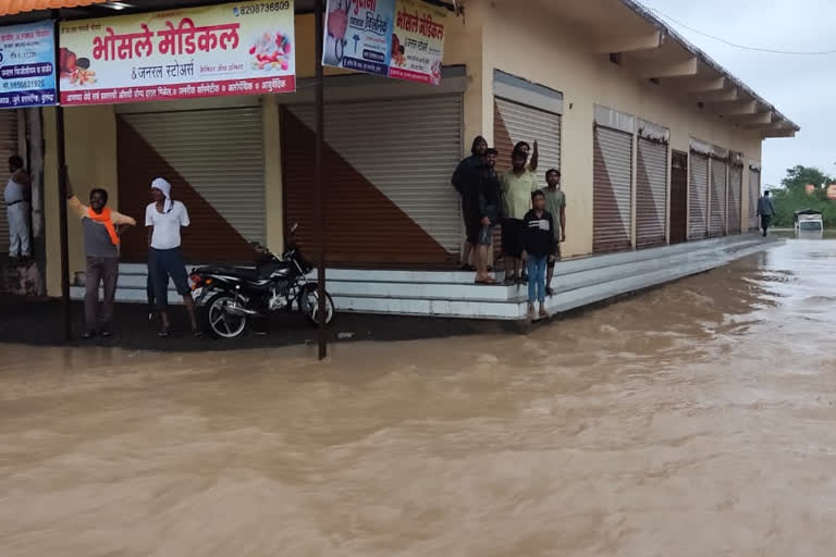 flood in Jaleshwar river