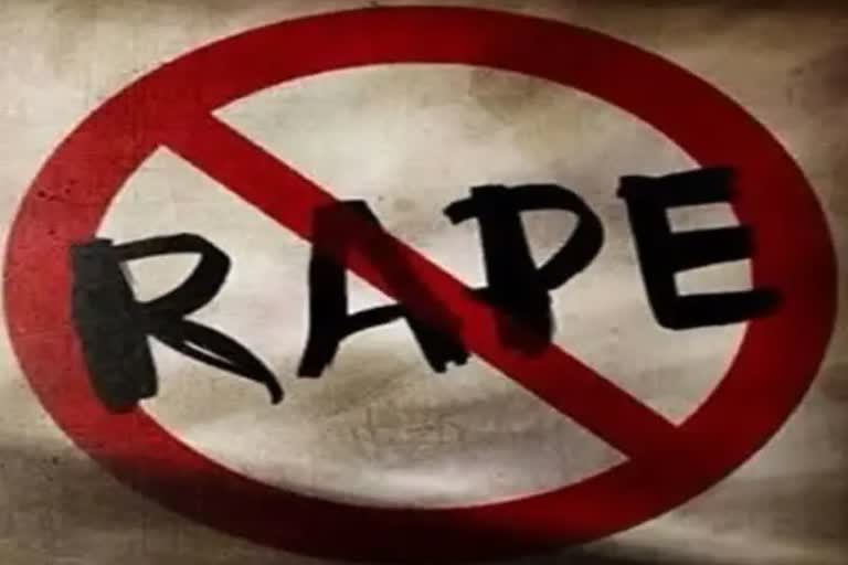 Cuddalore minor girl gang raped teenagers arrested  minor girl gang raped in Cuddalore tamilnadu  തമിഴ്‌നാട്ടിലെ കടലൂരില്‍ പത്താം ക്ലാസുകാരിയെ കൂട്ടബലാത്സംഗം ചെയ്‌തു  കടലൂരില്‍ കൗമാരക്കാരക്കാരയ 4 പേര്‍ പിടിയില്‍