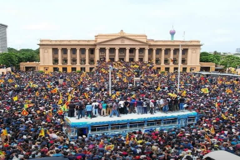 sri lanka protestors