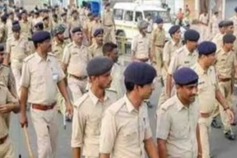 बिहार में पुलिस की संख्या राष्ट्रीय औसत से बहुत