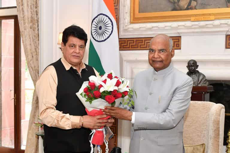 Gajendra Chauhan meets President