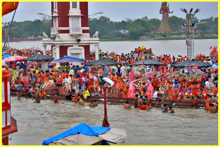 Muslim families are preparing kanwar in haridwar