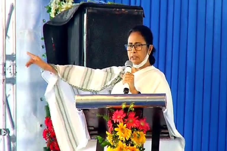 mamata-banerjee-announces-various-development-project-for-darjeeling