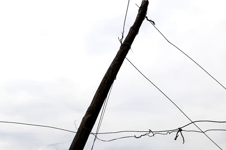 Weary Electric Transmission System Irks Kishtwar Residents: سرتھل، کشتواڑ میں ناقص بجلی ترسیلی نظام سے عوام پریشان