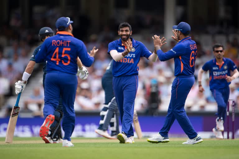 India vs England updates, England scorecard, India bowlers bowl out England, Jasprit Bumrah wickets