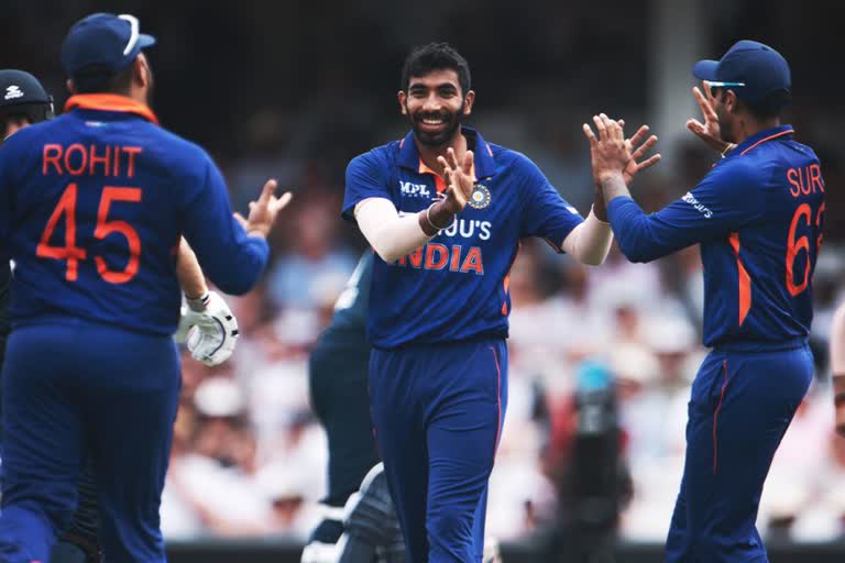 بمراہ کی بہترین گیند بازی سے بھارت نے انگلینڈ کو دس وکٹوں سے دی شکست