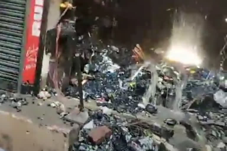 due to short circuit Fire in Chitkohra market of Patna