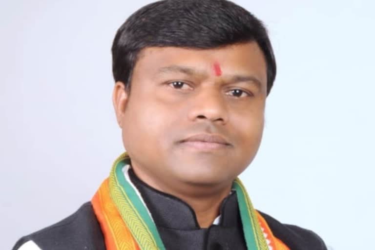 became-national-vice-president-of-all-india-tribal-congress-mp-deepak-baij