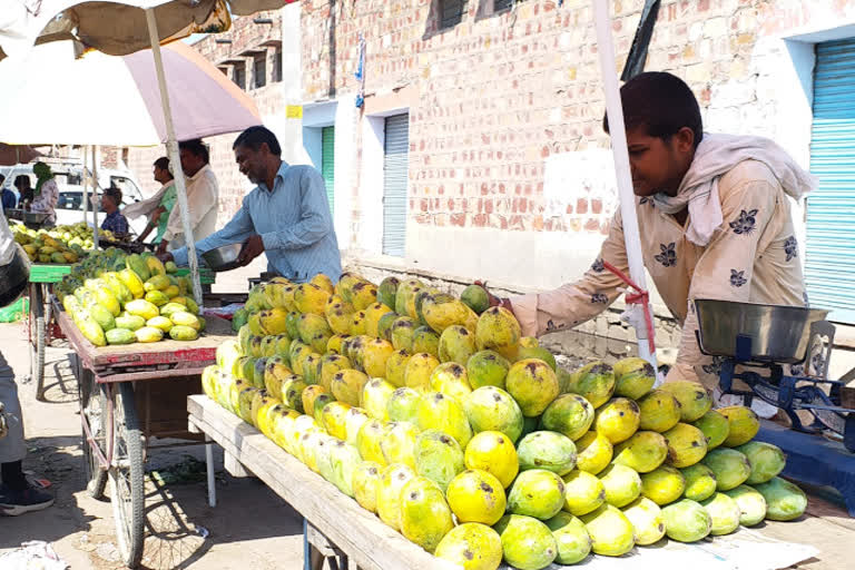 Know why mango rates doubles this season and sweet lime being sold at half price