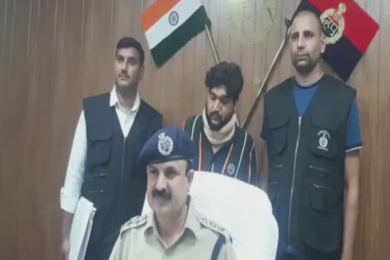 गुरुग्राम पुलिस ने इनामी बदमाश को किया गिरफ्तार, ऐमेजाॅन के मोबाइल किए थे चोरी