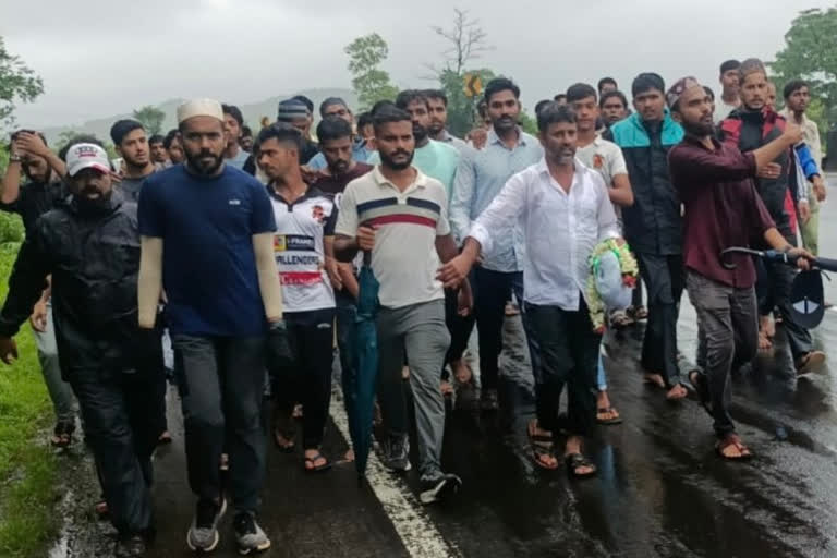 muslim youth shihab chotoors pilgrimage from kerala to mecca in saudi arabia a warm welcome in palghar