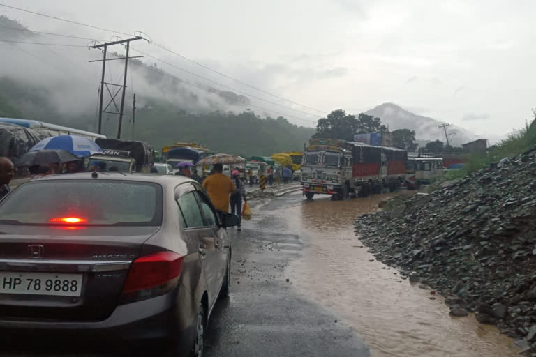 landslide on Chandigarh Manali National Highway