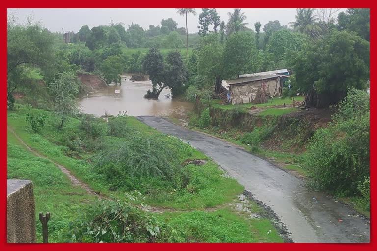 Heavy Rain in Surat : બારડોલી તાલુકાના આ 10 રસ્તાઓ છઠ્ઠા દિવસે પણ બંધ