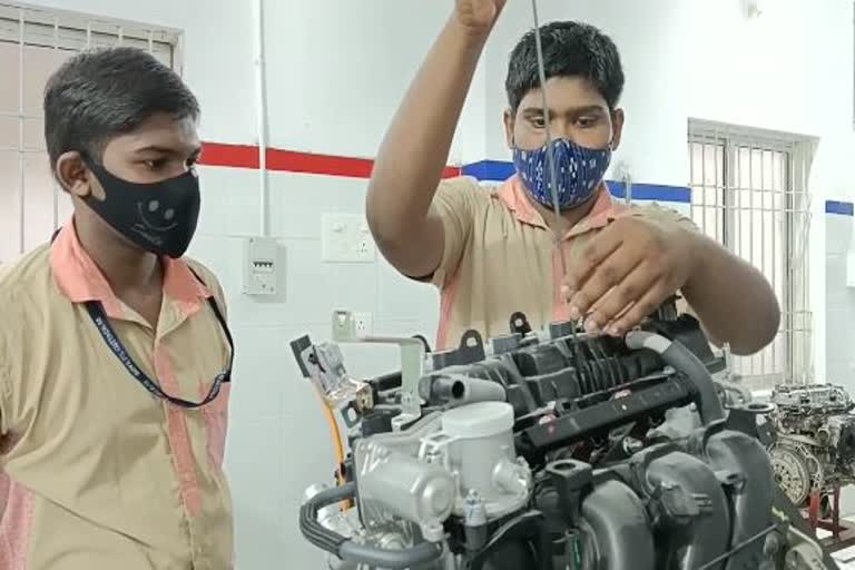 cuttack khapuria iti student gets success to solve new technology vehicle