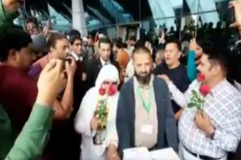 First batch of Hajj pilgrims from J&K return