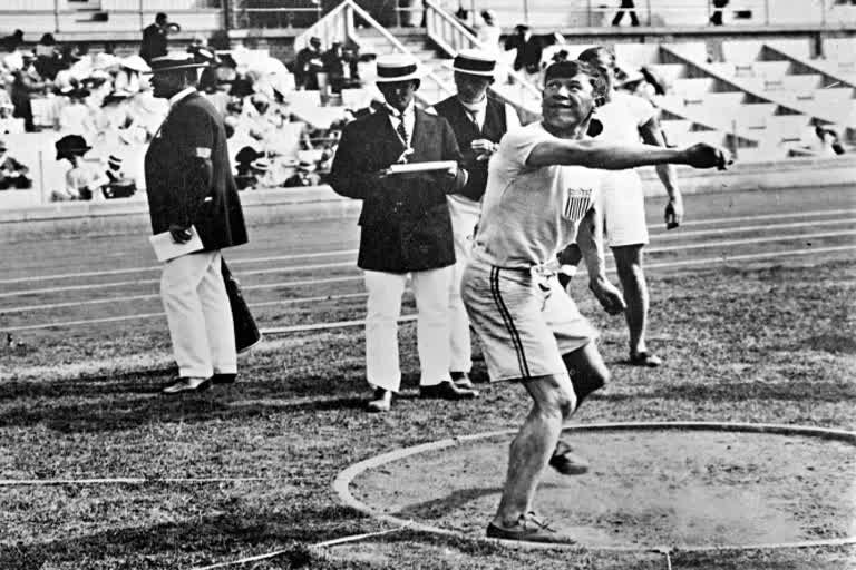 1912 Olympic News  Thorpe declared winner  Jim Thorpe  gold medalist  जिम थोर्पे  अमेरिका  ट्रैक एंड फील्ड की पेटांथलान एवं डेकाथलान  स्वर्ण पदक