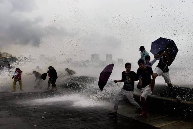 weather updates kerala  heavy rain in kerala  weather cast  സംസ്ഥാനത്ത് അടുത്ത അഞ്ചു ദിവസം വ്യാപക മഴയ്ക്ക് സാധ്യത  യെല്ലോ അലര്‍ട്ട്